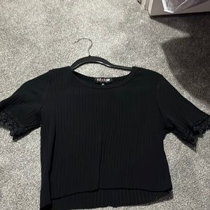 Black lace cropped T-shirt